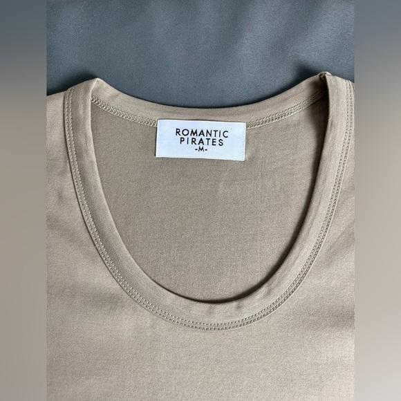 Korean brand Romantic Pirates unisex style t shirt size M - Picture 3 of 7